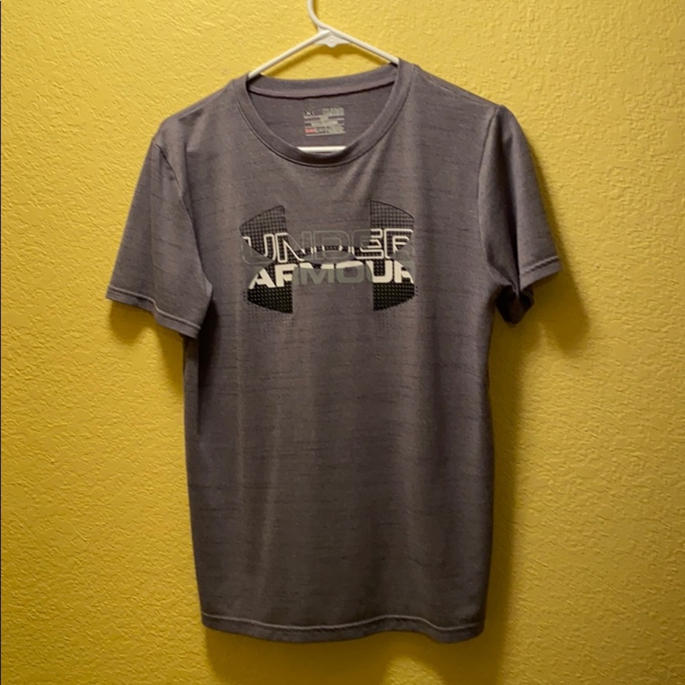 Under Armour YXL t-shirt